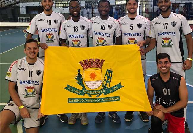 ATLÉTICO DE ITAPEMIRIM É CAMPEÃO EM COMPETIÇÃO DE VOLEIBOL NO MUNICÍPIO DE CASTELO