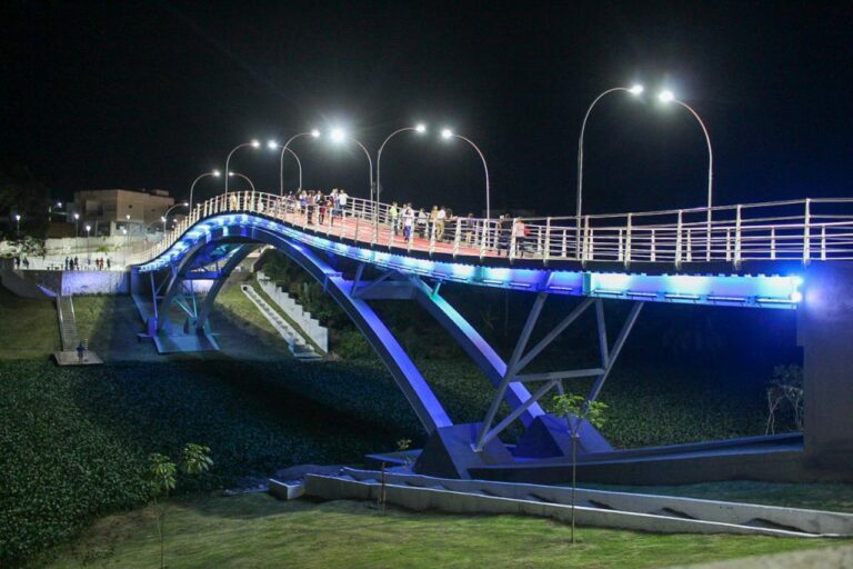 Mobilidade Urbana: Nova passarela que liga os bairros São José e Palmital é inaugurada e valoriza cena urbanística da região