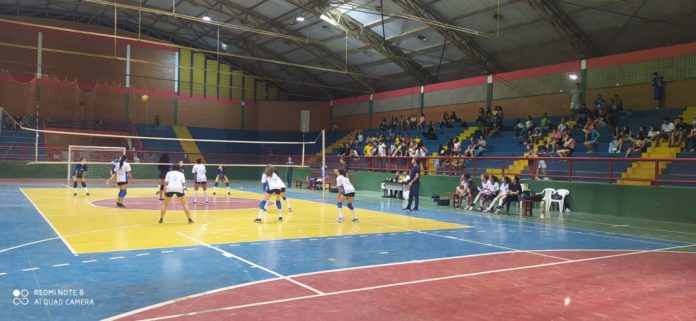 O Ginásio de Esportes será palco de grandes jogos dos campeonatos municipais de Voleibol E Handebol Feminino E Masculino
