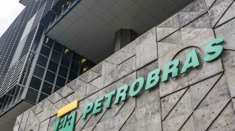 Petrobras: diretores dizem que ainda definem reajuste dos combustíveis