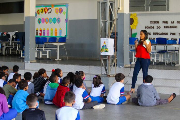 Programa Saúde na Escola reforça ações de prevenção a alunos da rede de ensino em Linhares