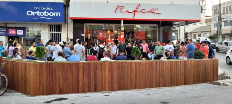 Secretaria de Obras e Urbanismo entrega primeiro trecho do calçadão da avenida Jones dos Santos Neves