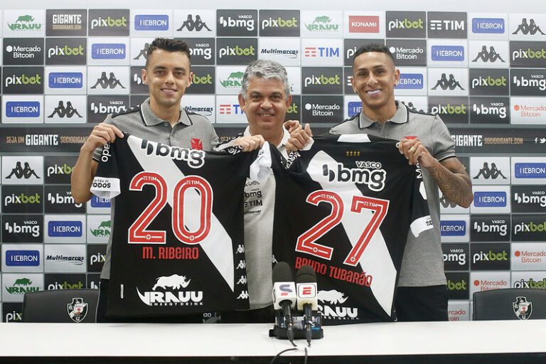 Vasco apresenta os reforços Bruno Tubarão e Matheus Ribeiro