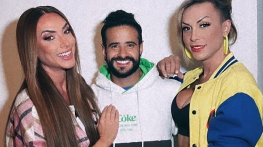 Iza Potter é a nova participante do programa Cruzeiro Colorido Iza Potter é a nova participante do programa Cruzeiro Colorido