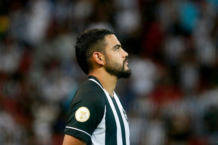 Barreto revela que foi negociado em definitivo pelo Botafogo