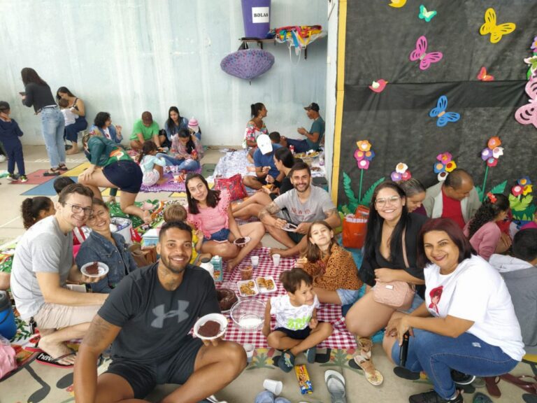 Dia da Família na Escola é celebrado com diversão no bairro Interlagos   		