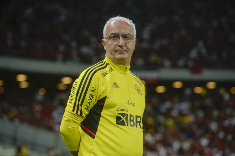 Dorival Júnior admite dificuldade em derrota do Flamengo: “Temos que ter calma e paciência”