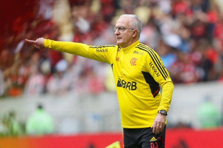 Dorival explica escalação do Flamengo em tropeço contra o Ceará