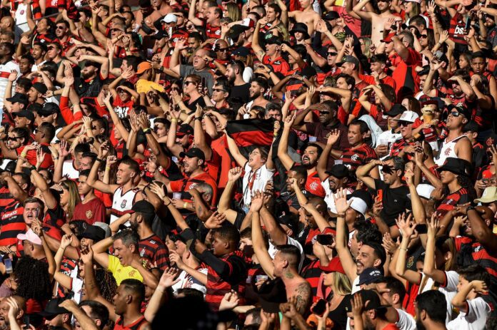Na final da Libertadores e Copa do Brasil, Flamengo registra aumento no número de sócios