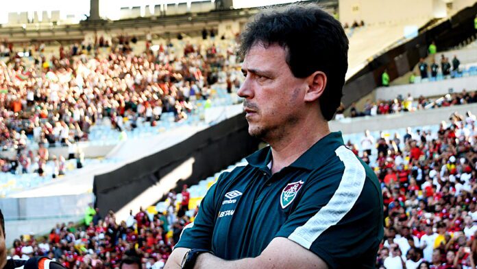 Diniz vê “lição” para o Fluminense após eliminação na Copa do Brasil
