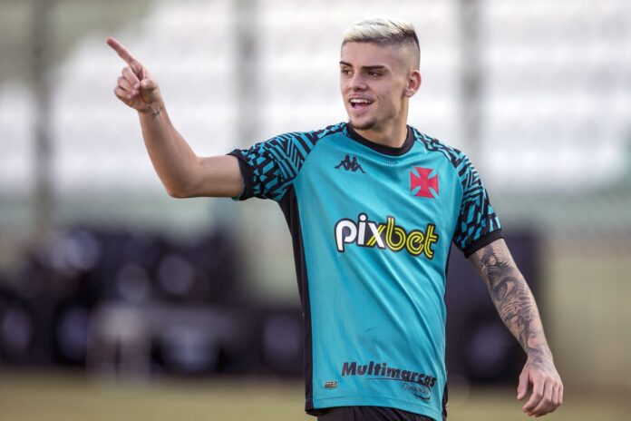 Gabriel Pec celebra momento e sonha com “grandes conquistas” no Vasco