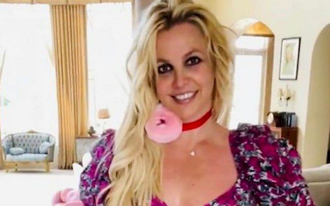 'Meu pai deveria ficar na cadeia toda a vida', diz Britney Spears