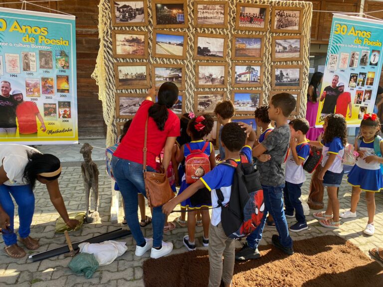 SECRETARIA MUNICIPAL DE EDUCAÇÃO REALIZA PRIMEIRO FESTIVAL CULTURAL E LITERÁRIO!!!