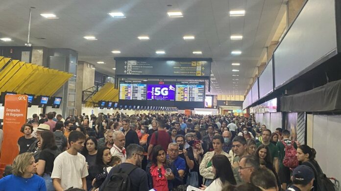 Filas quilométricas no Aeroporto de Congonhas