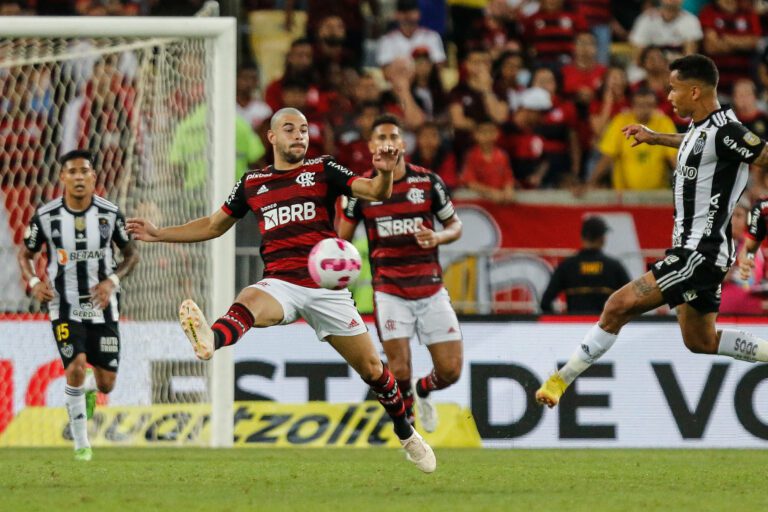 Daniel Cabral lamenta grave lesão e agradece apoio da torcida do Flamengo