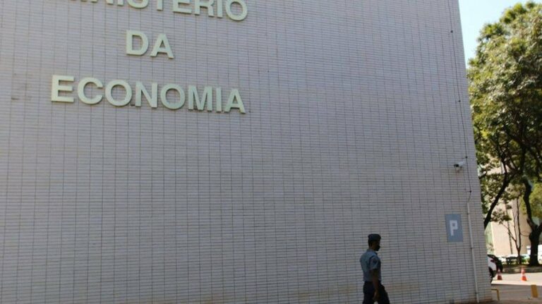 Governo Central registrou superávit primário de R$ 10,954 bilhões