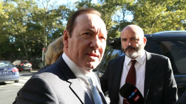 Kevin Spacey foi acusado de assédio sexual