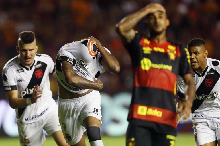 Raniel e Luiz Henrique são suspensos por 30 dias após confusão em jogo do Vasco