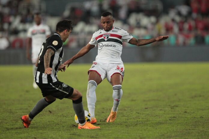 São Paulo x Botafogo: veja informações e escalações do jogo pelo Brasileirão