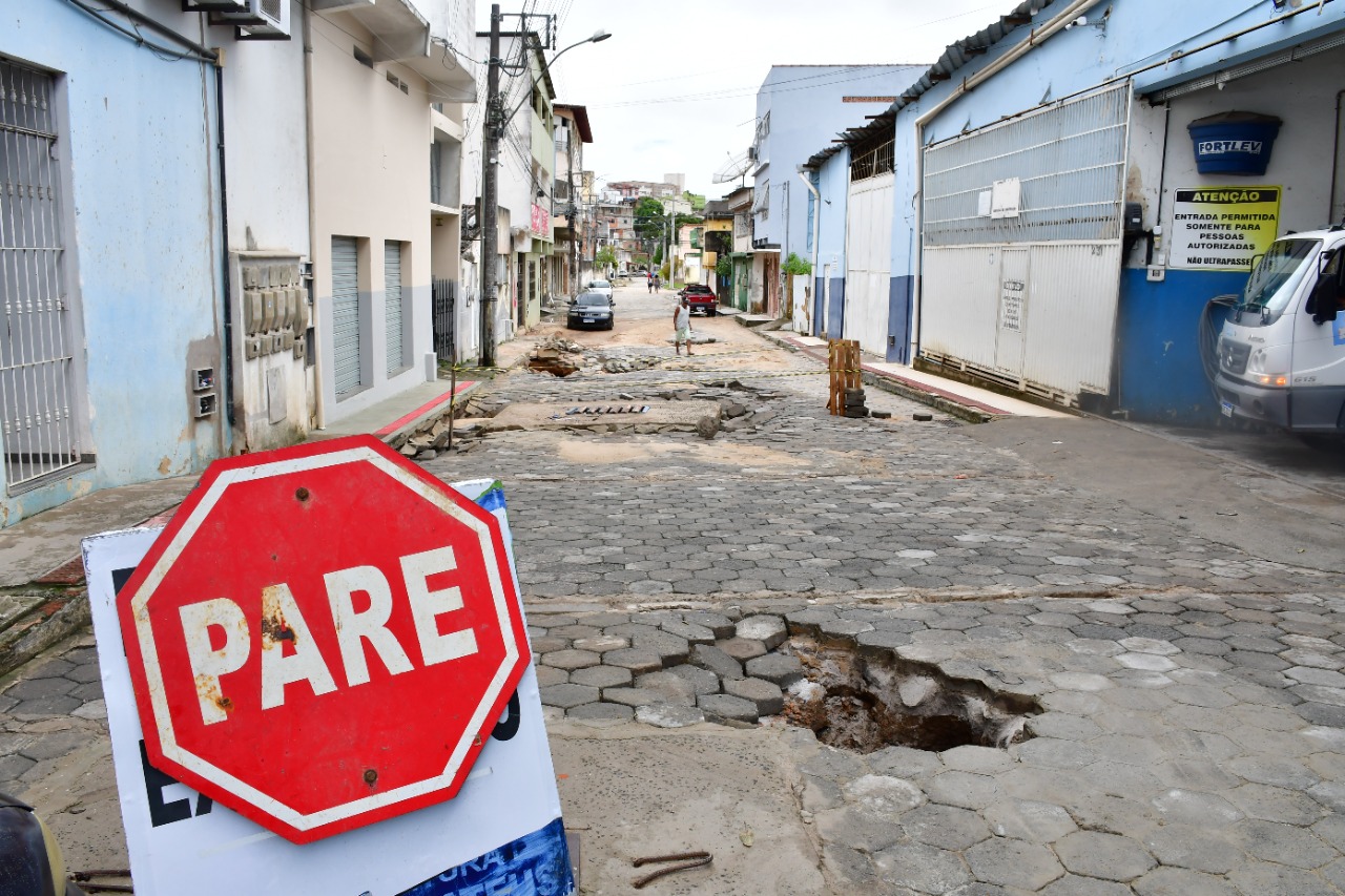 EM 24 HORAS, CHUVA PARA QUASE UM MÊS EM SÃO MATEUS: PREFEITURA INTENSIFICA AÇÕES EMERGENCIAIS