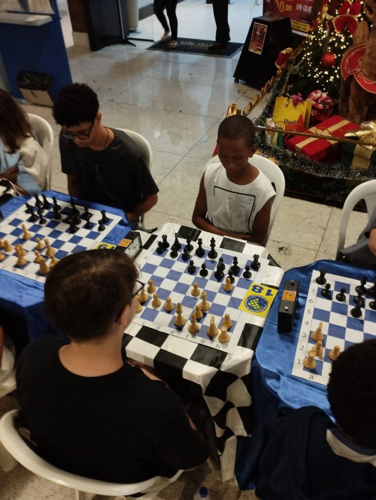 Alunos do EducArte se destacam em campeonato nacional de xadrez -  Prefeitura Municipal de Vitória da Conquista - PMVC