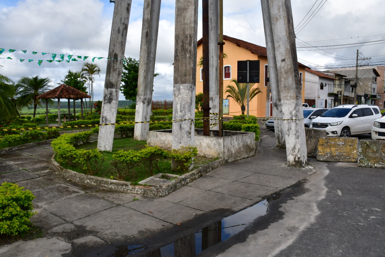 OPERAÇÃO RECONSTRUÇÃO: FORÇAS-TAREFAS DA PREFEITURA ATUAM EM TODO O MUNICÍPIO DE SÃO MATEUS EM AÇÕES EMERGENCIAIS