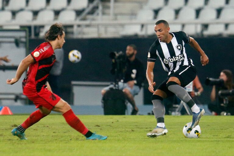 Athletico-PR x Botafogo: veja informações e escalações do jogo decisivo da Série A