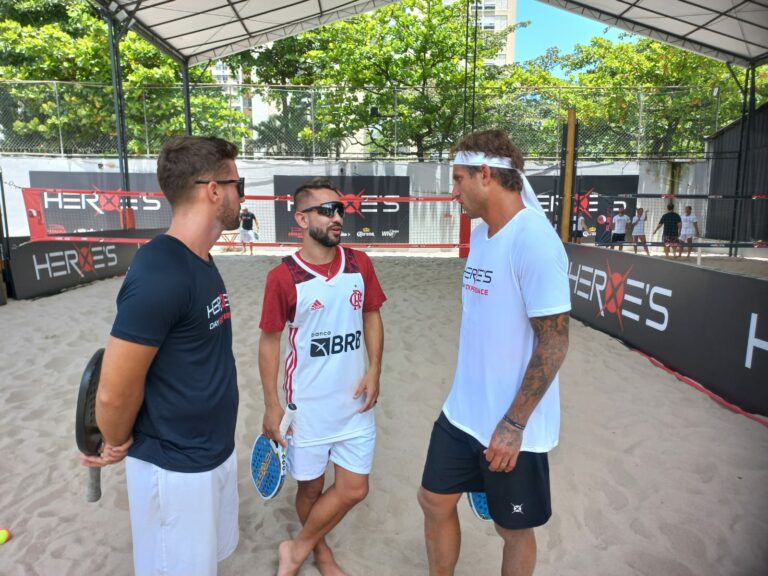 Estrela do Flamengo, Everton Ribeiro participa de evento de beach tennis