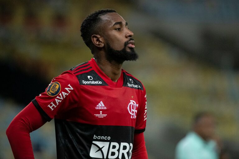 Rumo ao Flamengo, Gerson se despede de companheiros do Olympique