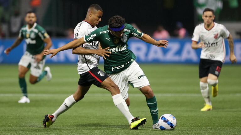 Time ideal da Libertadores 2022 tem dois jogadores do Palmeiras; veja escalação completa