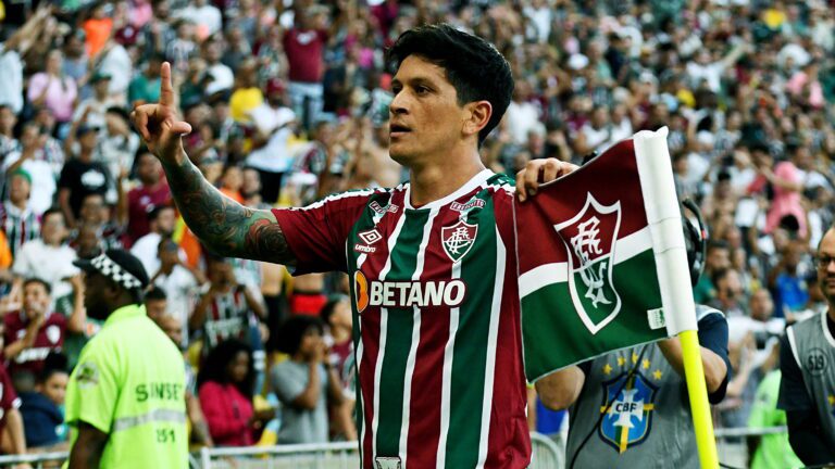 Fluminense encaminha renovação com artilheiro Germán Cano