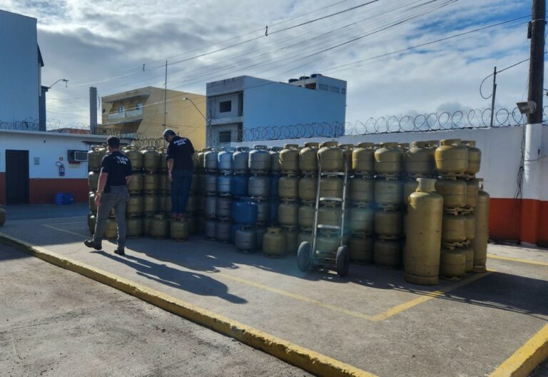   Polícia Civil apreende mais de 700 botijões de gás e interdita revendedoras em Vila Velha