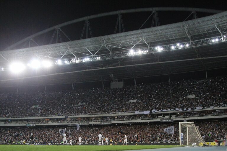 Botafogo não terá estádio Nilton Santos no começo do Carioca