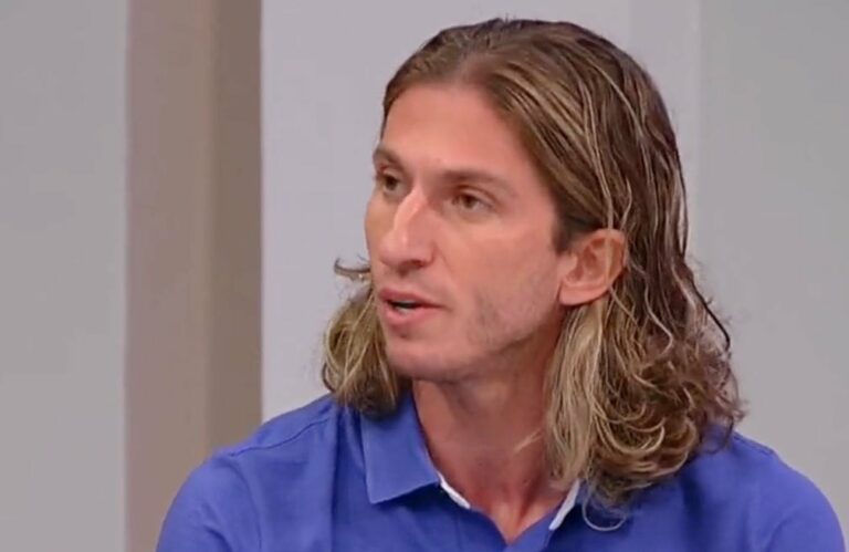 Filipe Luis faz sucesso como comentarista e redes sociais o querem como técnico