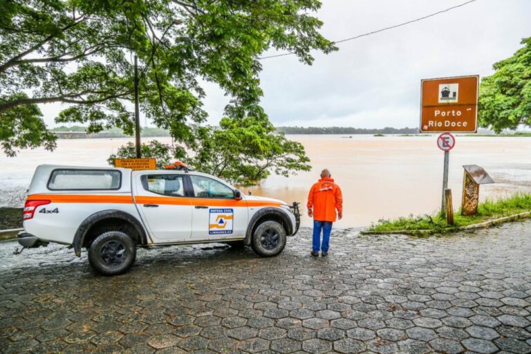 Nível do rio Doce atinge 3,90 metros e famílias do Olaria são orientadas sobre riscos de alagamentos
