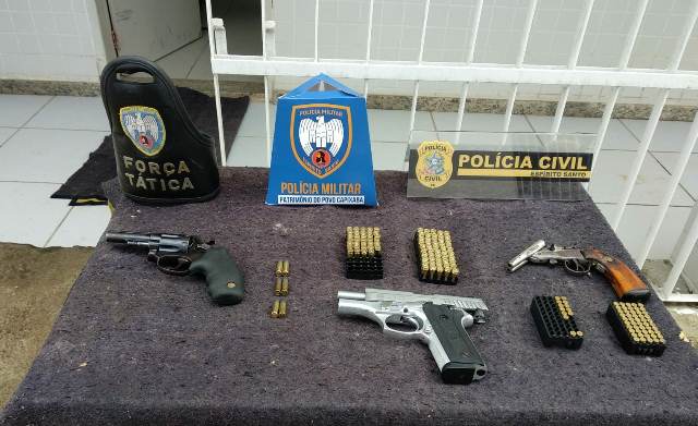 Operação conjunta prende quatro pessoas e apreende armas em Barra de São Francisco