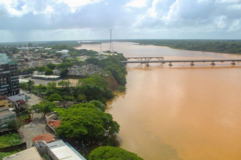 Rio Doce recua para 2,52 metros nesta sexta-feira (9) em Linhares   		