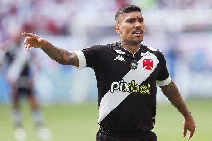Vasco anuncia a saída do meio-campista Yuri Lara