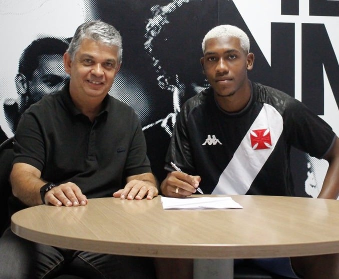 Vasco confirma assinatura de contrato da joia Rayan