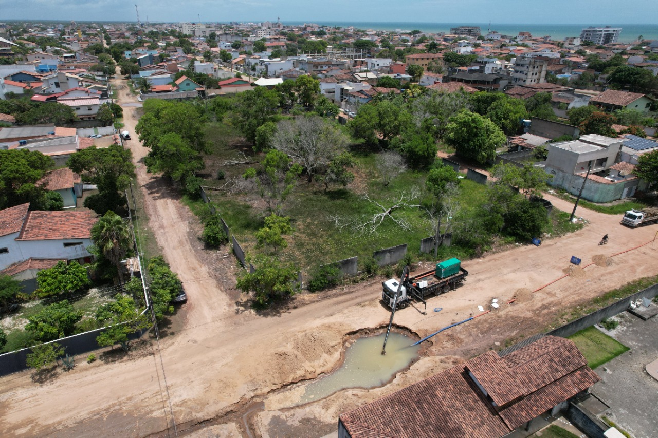 EM GURIRI, EQUIPES DA PREFEITURA ATUAM EM SISTEMA DE FORÇA-TAREFA ATÉ QUE TODAS AS VIAS ESTEJAM TRANSITÁVEIS