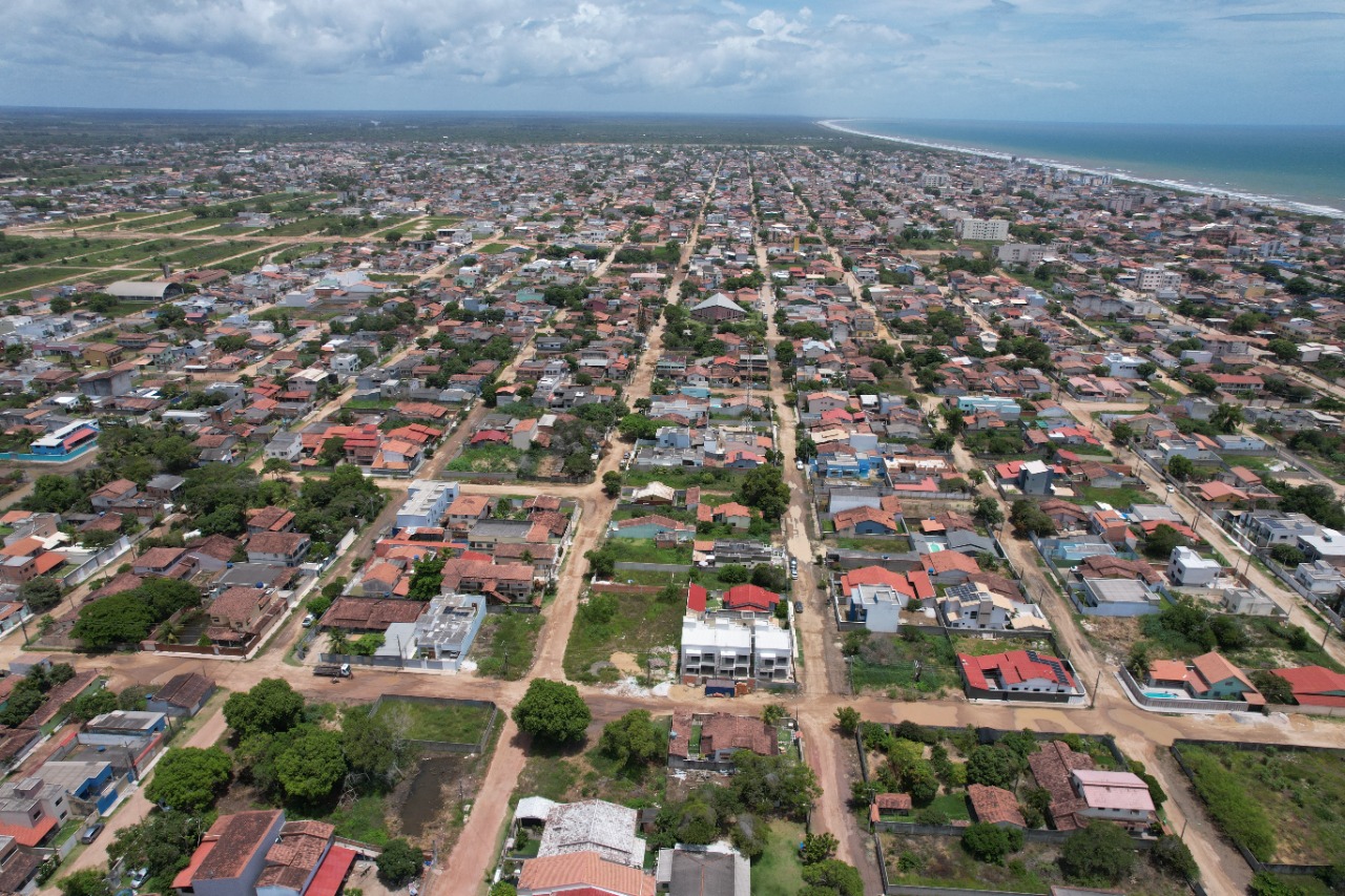 EM GURIRI, EQUIPES DA PREFEITURA ATUAM EM SISTEMA DE FORÇA-TAREFA ATÉ QUE TODAS AS VIAS ESTEJAM TRANSITÁVEIS