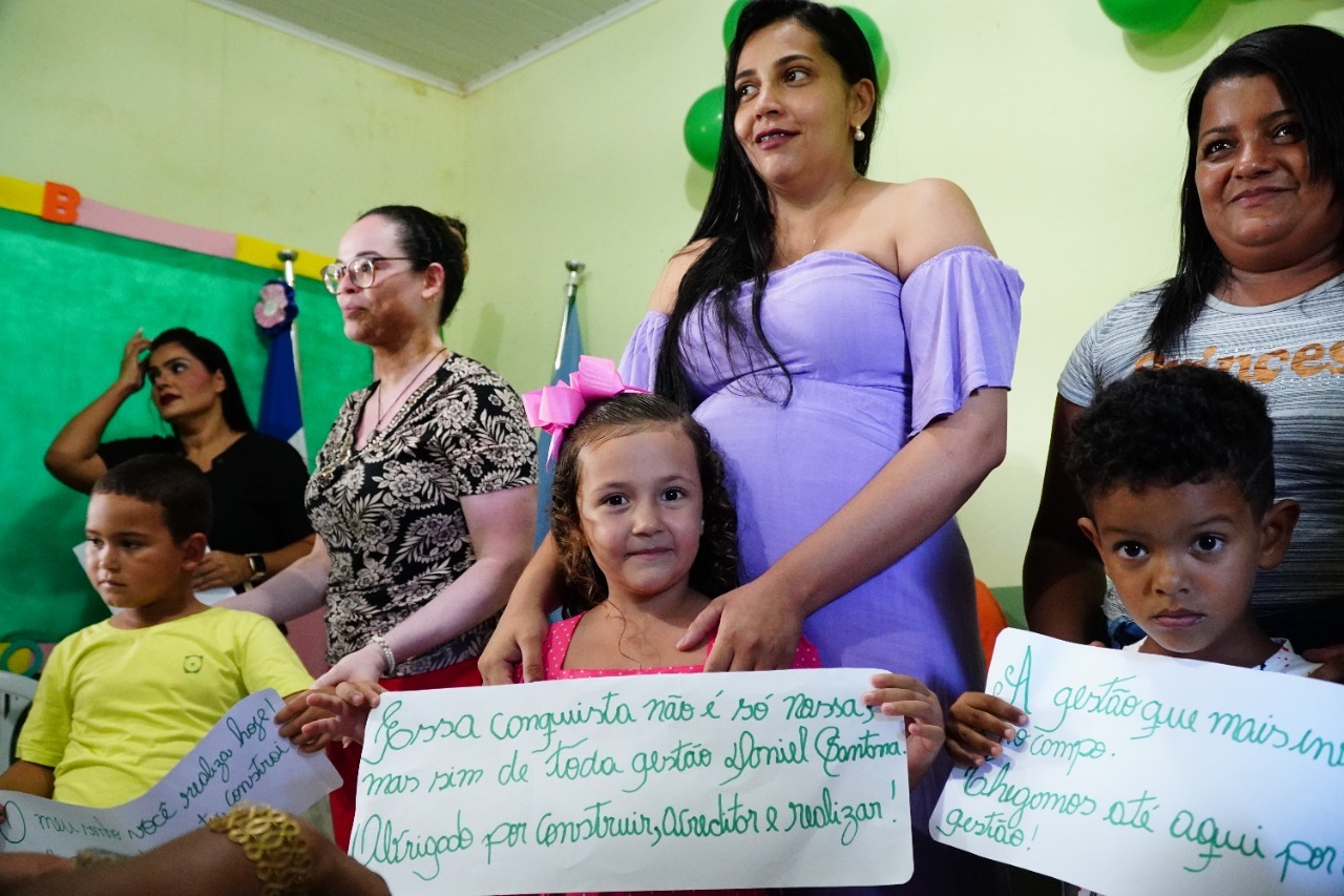 DANIEL SANTANA FORTALECE EDUCAÇÃO DO CAMPO: RETOMADA ATIVIDADES NA ESCOLA SANTA RITA