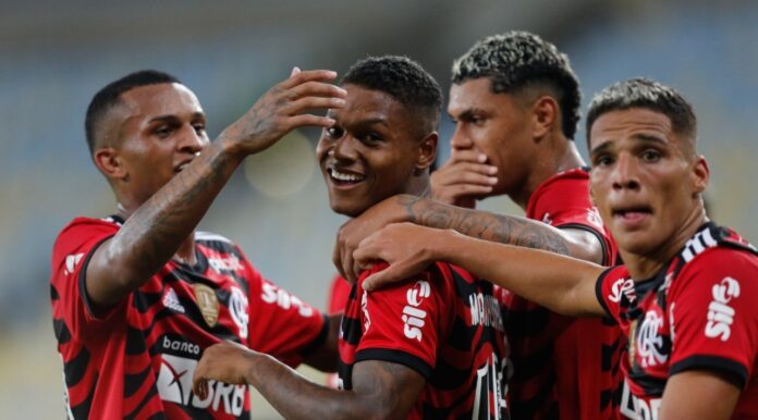 Com jovens, Flamengo vence Audax-RJ na estreia do Campeonato Carioca