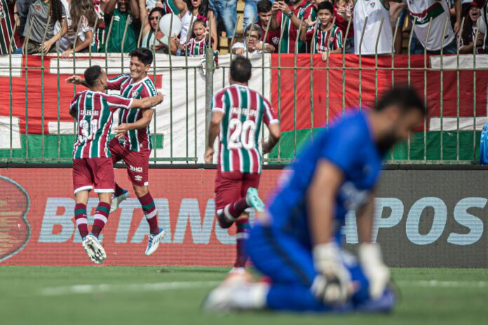 Fluminense estreia no Campeonato Carioca com vitória sobre o Resende