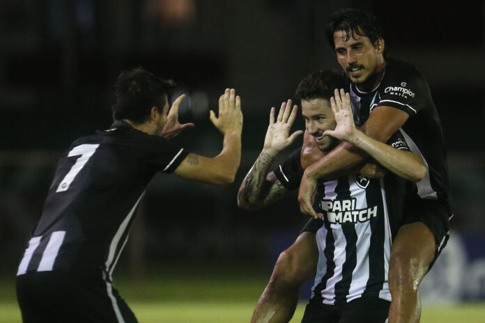​​​​​​​Botafogo divulga relacionados e deve ir com força máxima no clássico