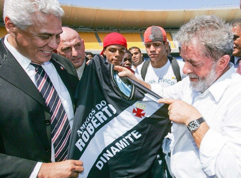 Lula lamenta morte de Roberto Dinamite: “Gigante do futebol brasileiro”