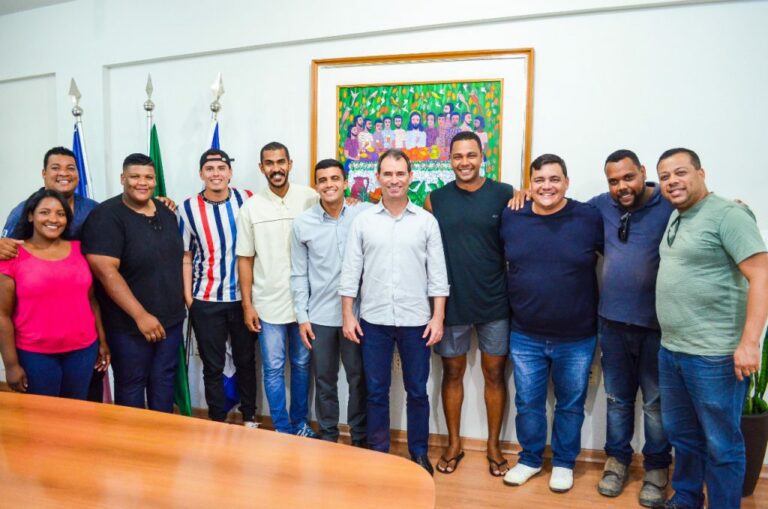 Prefeito se reúne com líderes religiosos para dialogar sobre o Estação Gospel em Pontal do Ipiranga   		