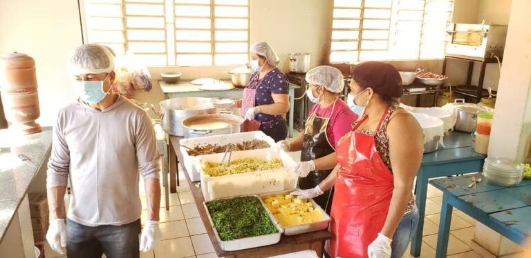 Programas alimentares da PMBSF já serviram mais de 300 mil refeições gratuitas