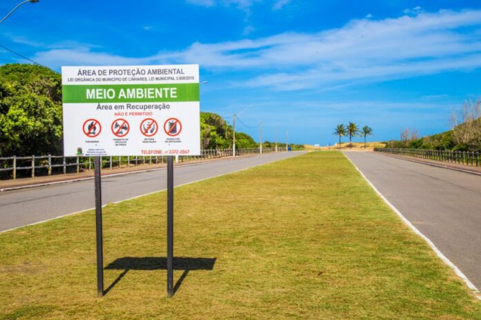 Verão: Prefeitura intensifica fiscalização para inibir tráfego de veículos sobre faixa de areia nas praias de Linhares   		