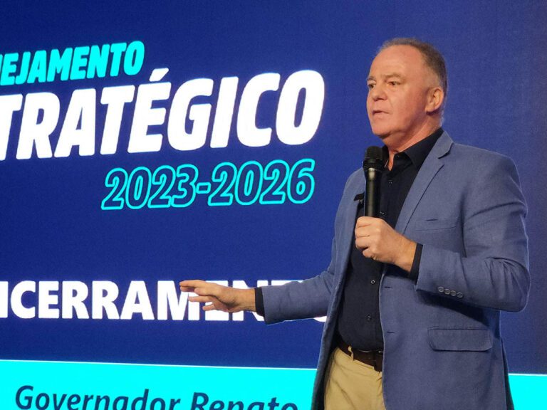 Renato Casagrande apresenta resultados do Planejamento Estratégico 2023-2026